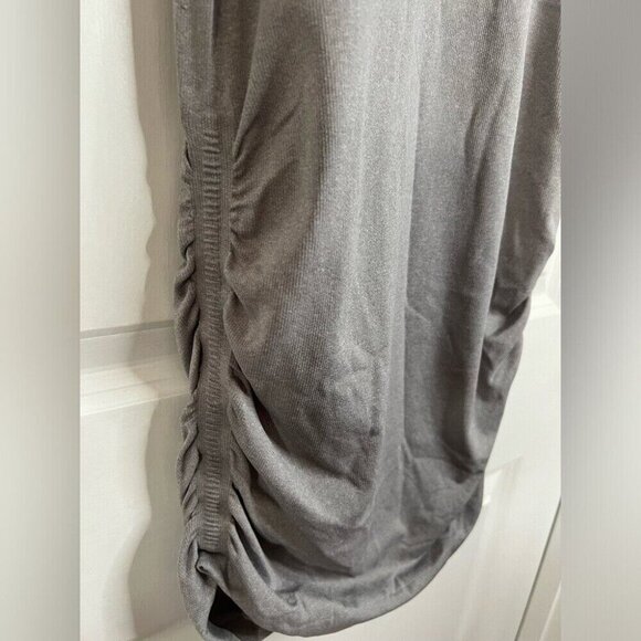 Lululemon Women’s Heather Medium Gray In The Flow Dress - Size 4 - Picture 2 of 5